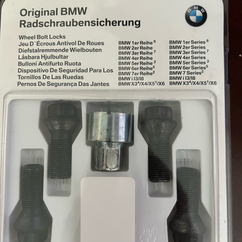 BMW Wheel Bolt Locks - Black and Silver